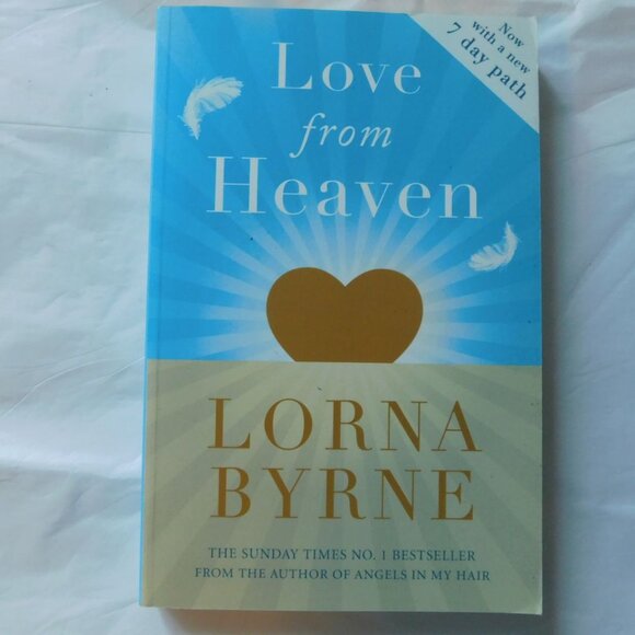 Love from Heaven by Lorna Byrne Book - Picture 1 of 4